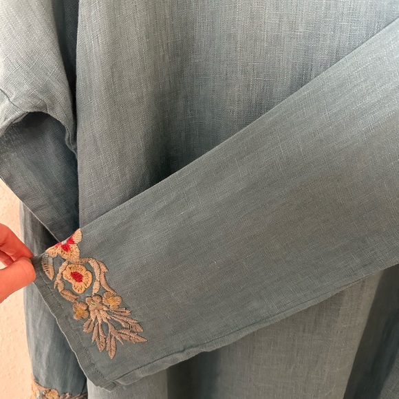 Johnny Was Biya Salas embroidered linen blouse - Picture 6 of 8